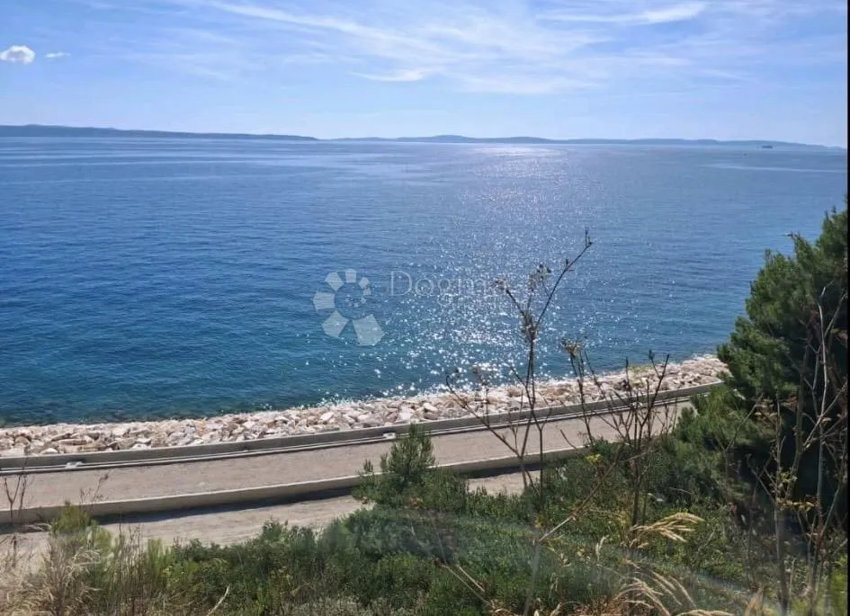 prvi red do mora i duilovo – t1 zona – 2500 m2 – idealno za apartmane ili hotel - slika 3