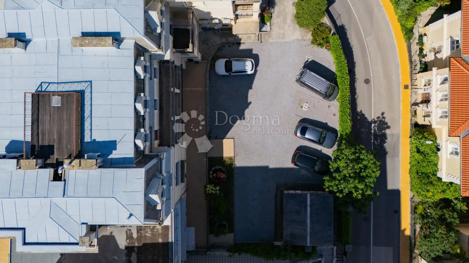 penthouse u vili u centru opatije - slika 18