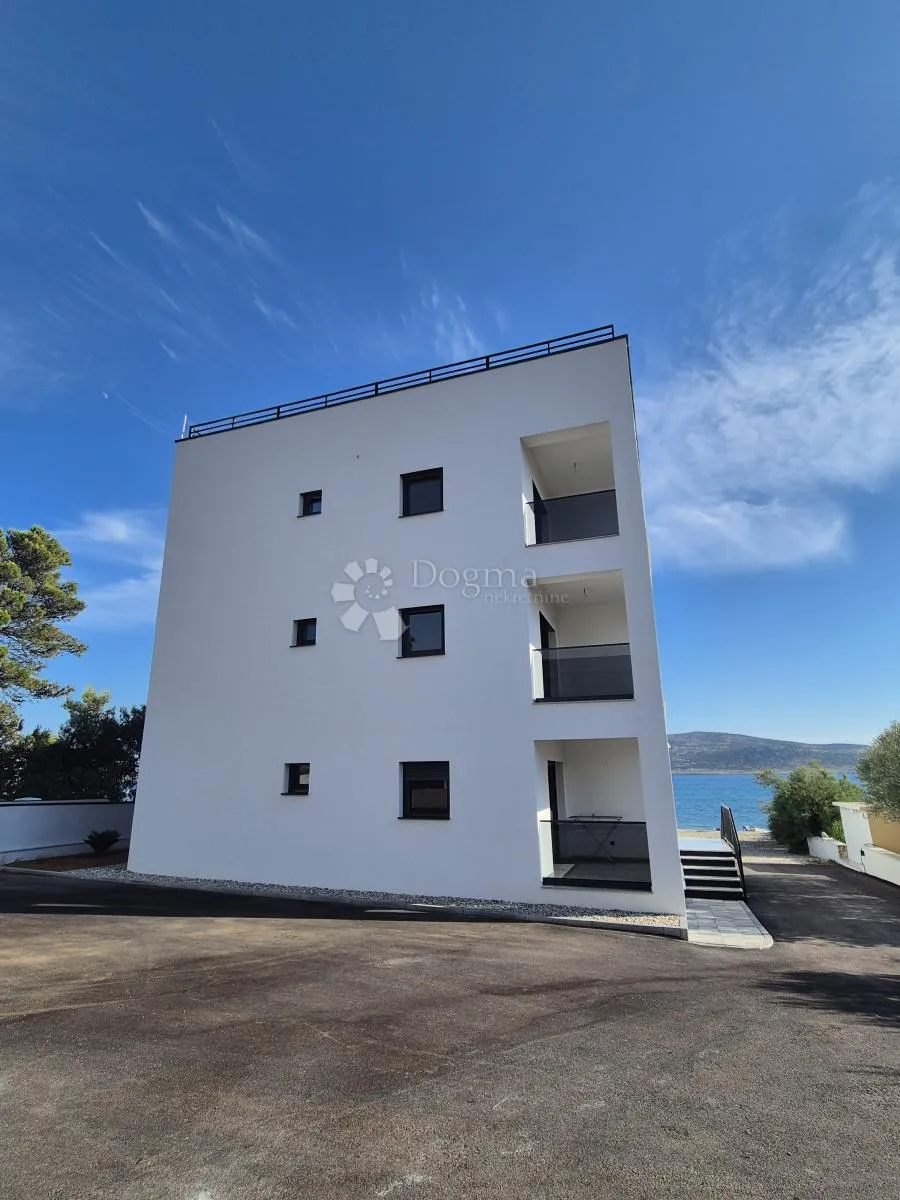seline/starigrad - dvosoban stan 20 m od mora s1 - slika 3