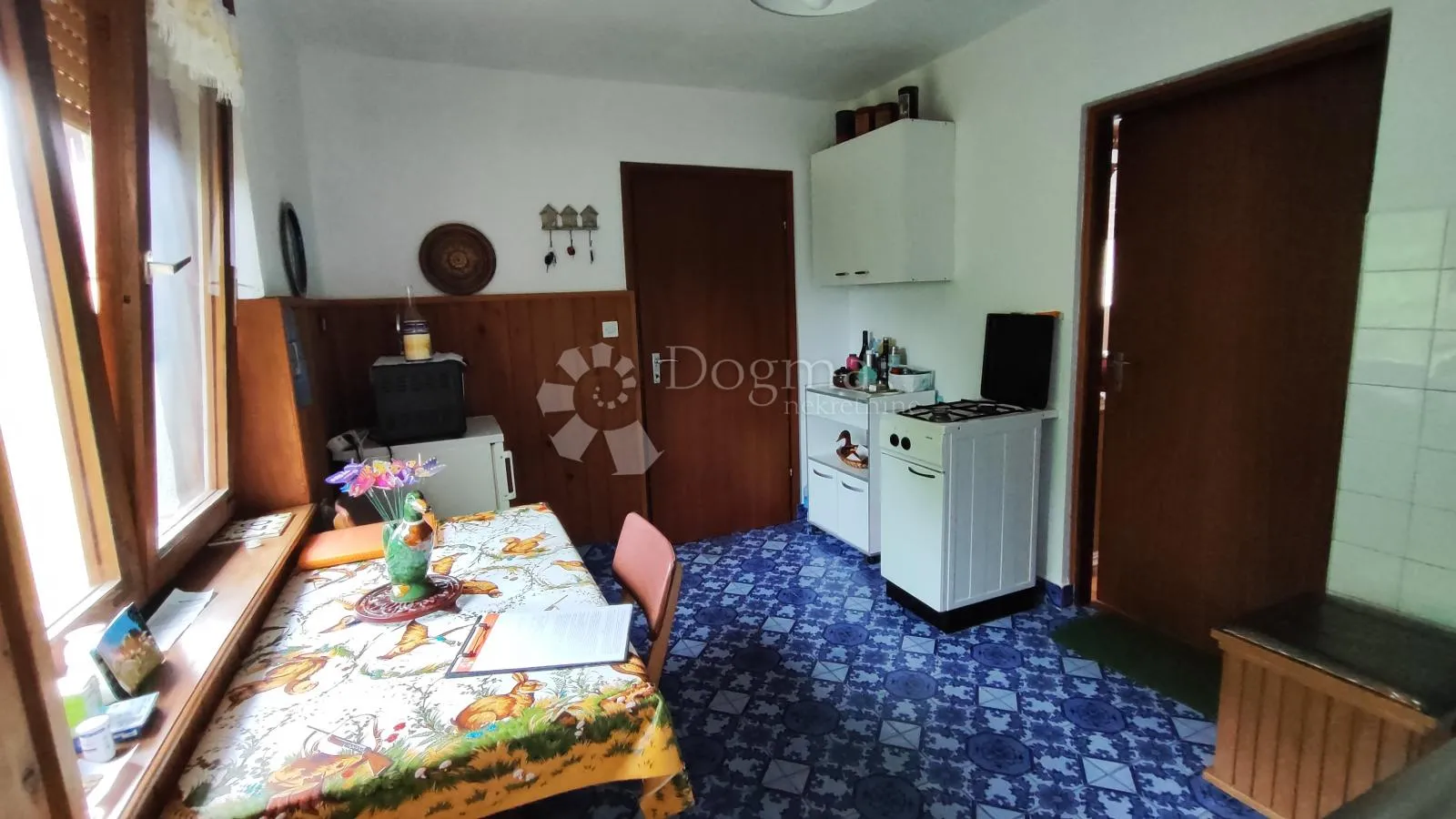 kuća uz potok u okolici gerova - slika 6