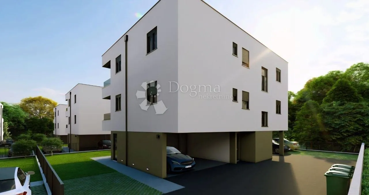 dvosoban stan na prvom katu u kaštel starom! - slika 5