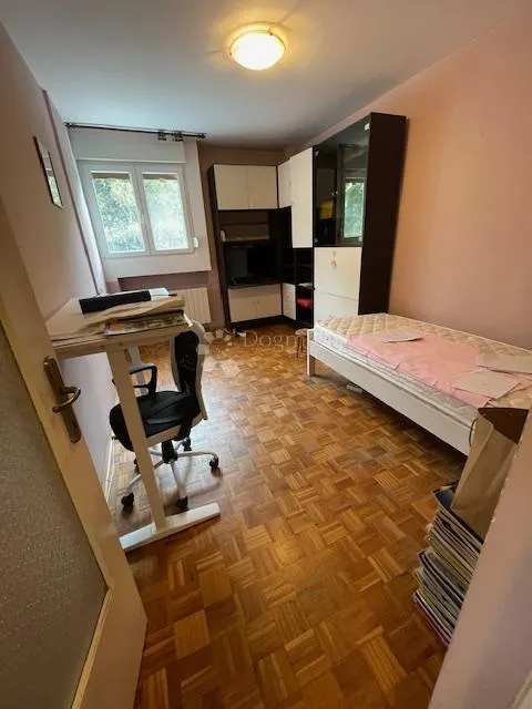 turnić-65m2,2s+db,balkon pogled na more - slika 5