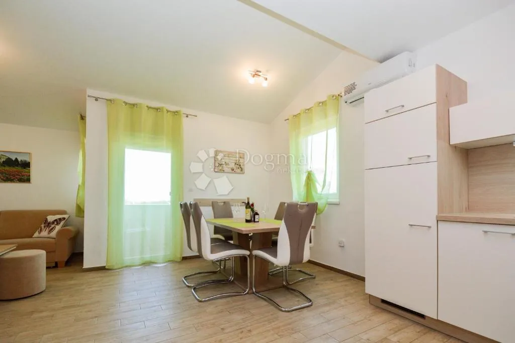 kuća s 4 apartmana + garaža ! blizina fažane ! - slika 15