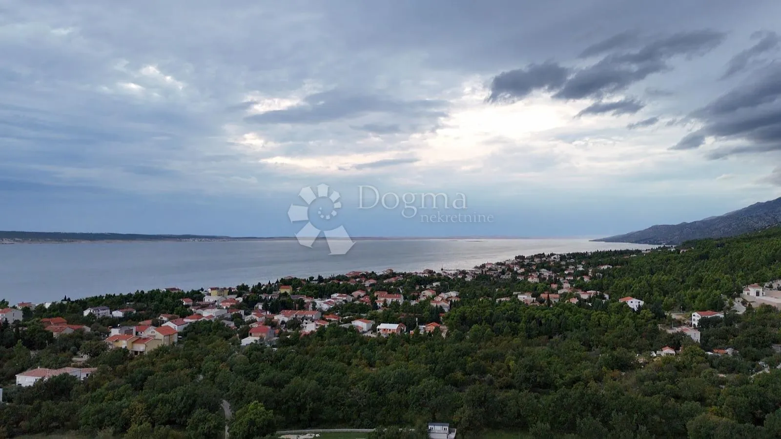 zemljište u parku prirode velebit - slika 4