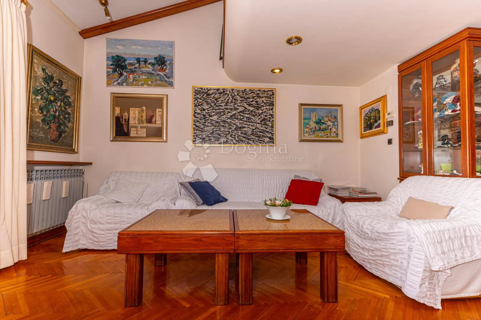 apartman sa galerijom i prekrasnim pogledom na more - slika 14
