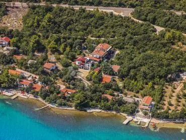 kuća - pansion- hotelski apartmani - slika 12