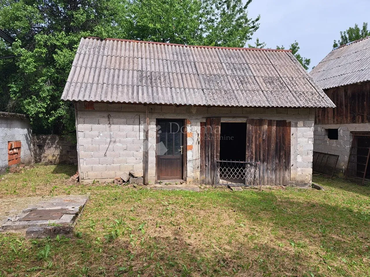 kuća sa velikim imanjem blizu plitvica - slika 6