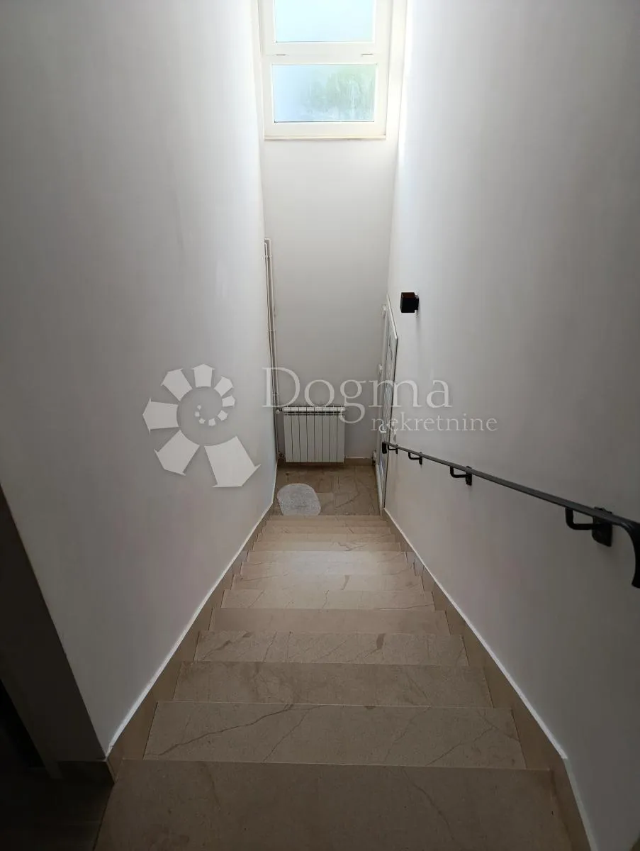 bibinje - apartmanska kuća prvi red do mora - slika 26
