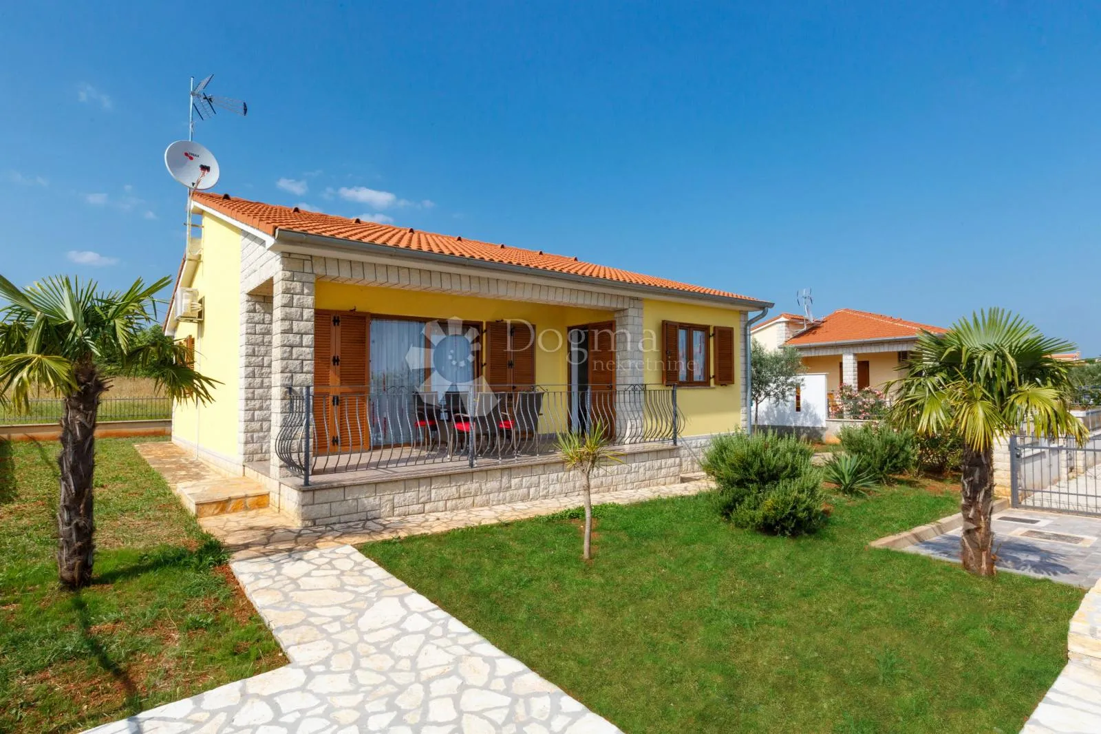 poreč-kaštelir,labinci- kuća sa bazenom - slika 2