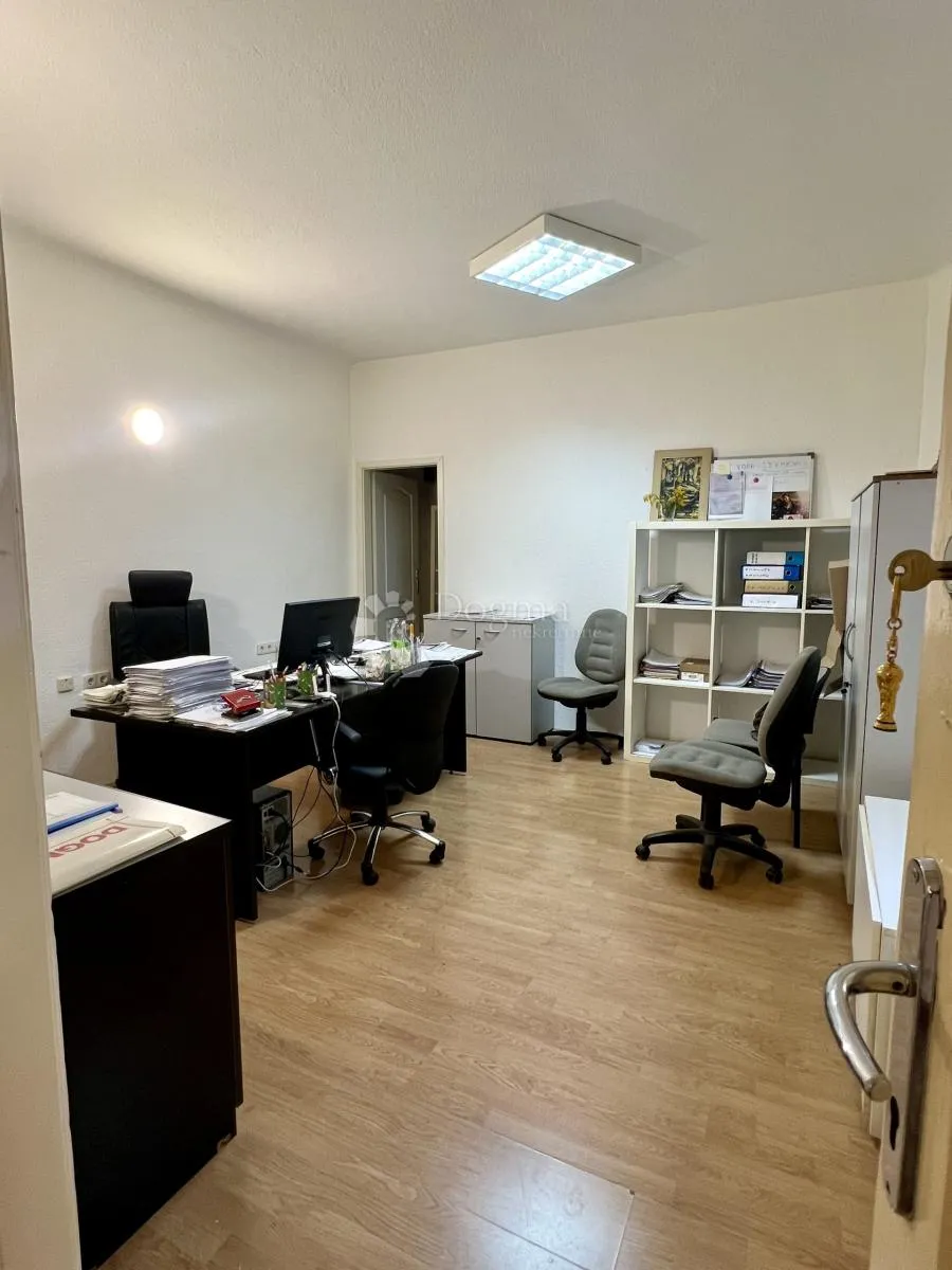 korzo uredski poslovni prostor 95m2 - slika 7