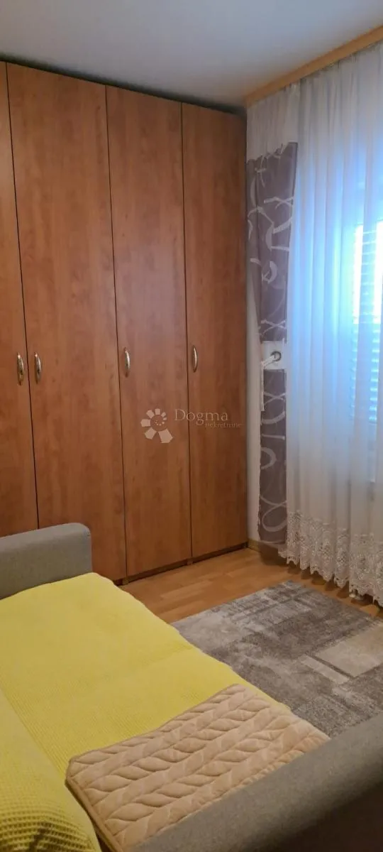 stambeno poslovni objekt u centru grada - slika 31
