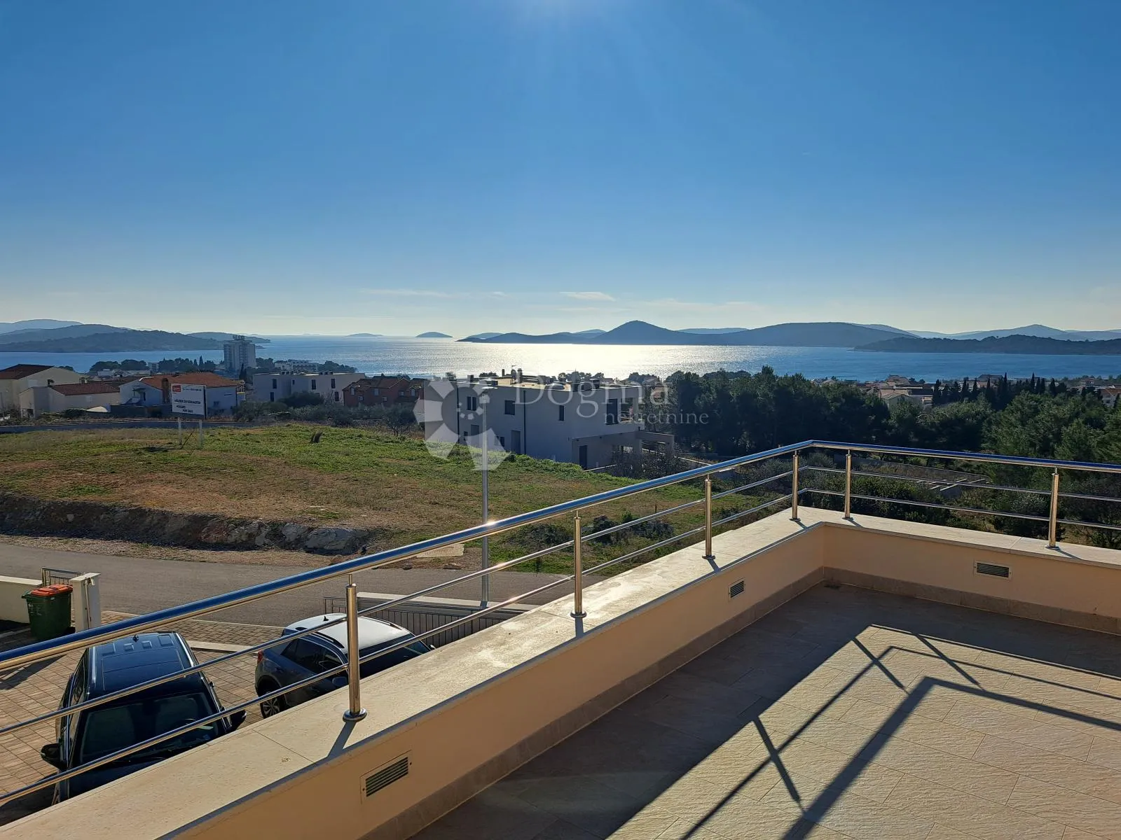 prekrasna vila s bazenom i panoramskim pogledom na more - slika 14
