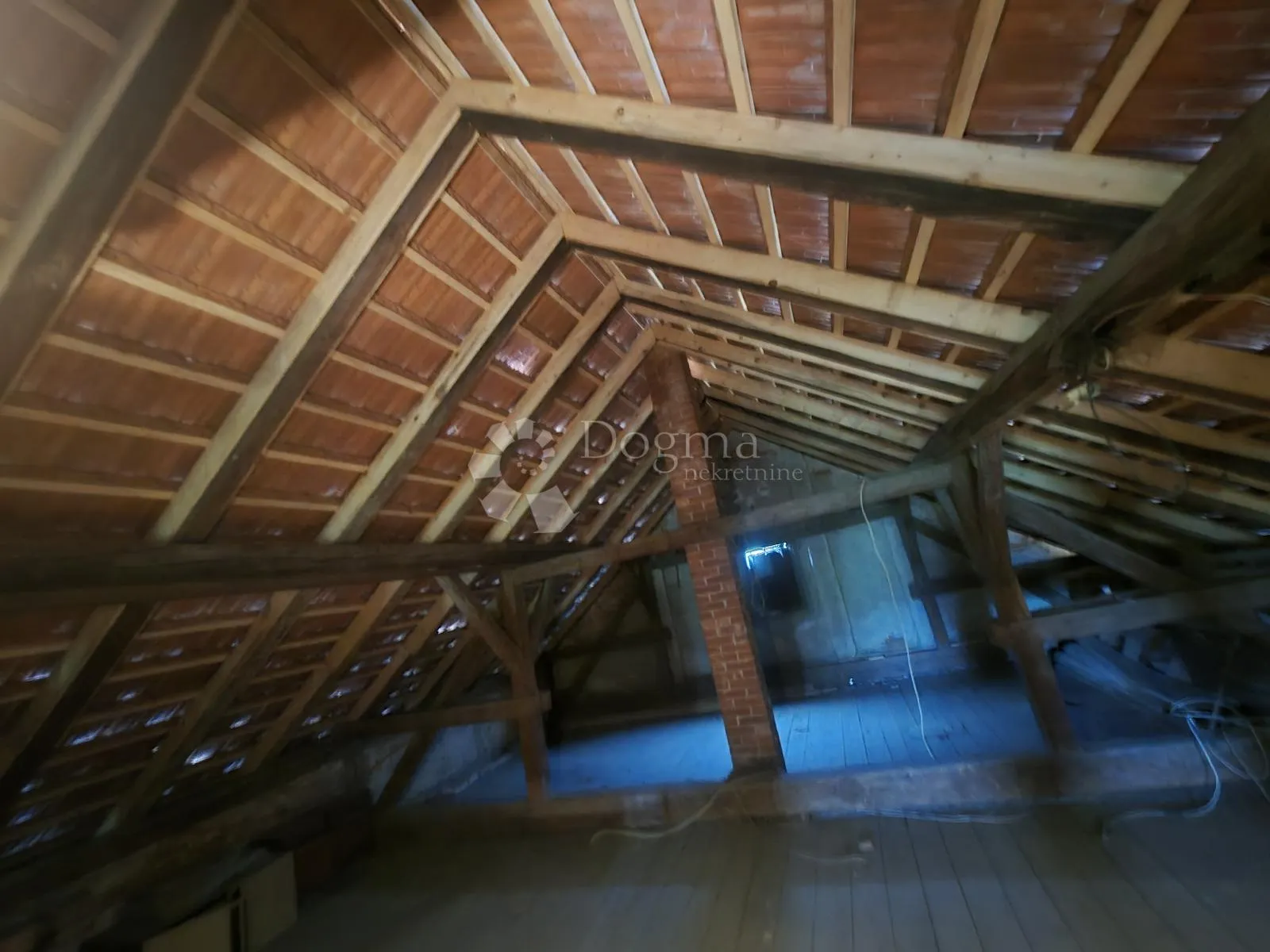 kuća u centru mihovljana sa ogromnim podrumom i 3.864m² zemljišta! - slika 40