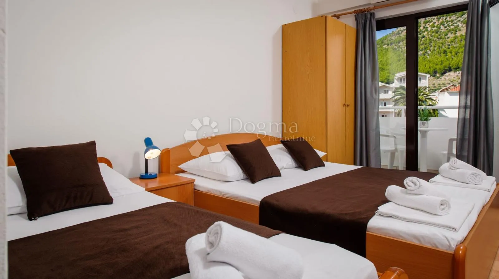drvenik, makarska rivijera- apartmanska kuća 50 m od mora - slika 4