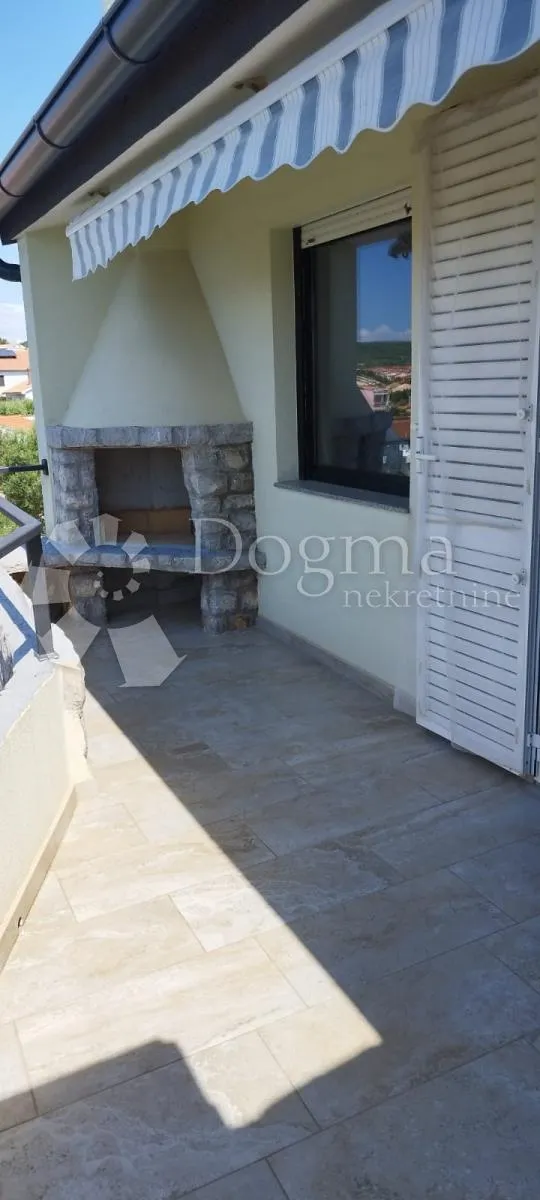krk grad apartman sa spektakularnim pogledom - slika 3