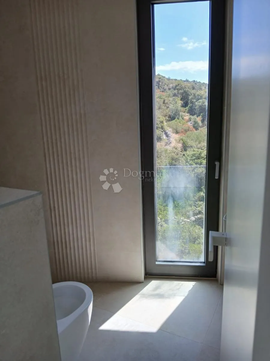 luksuzni apartman uz more b4 - slika 20