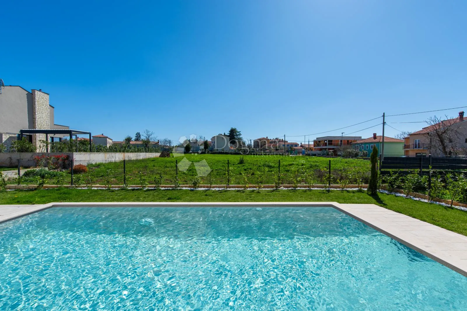 arhitektonska vila u krnici – luksuz, privatnost i mediteranska elegancija (2,5 km od mora) - slika 34