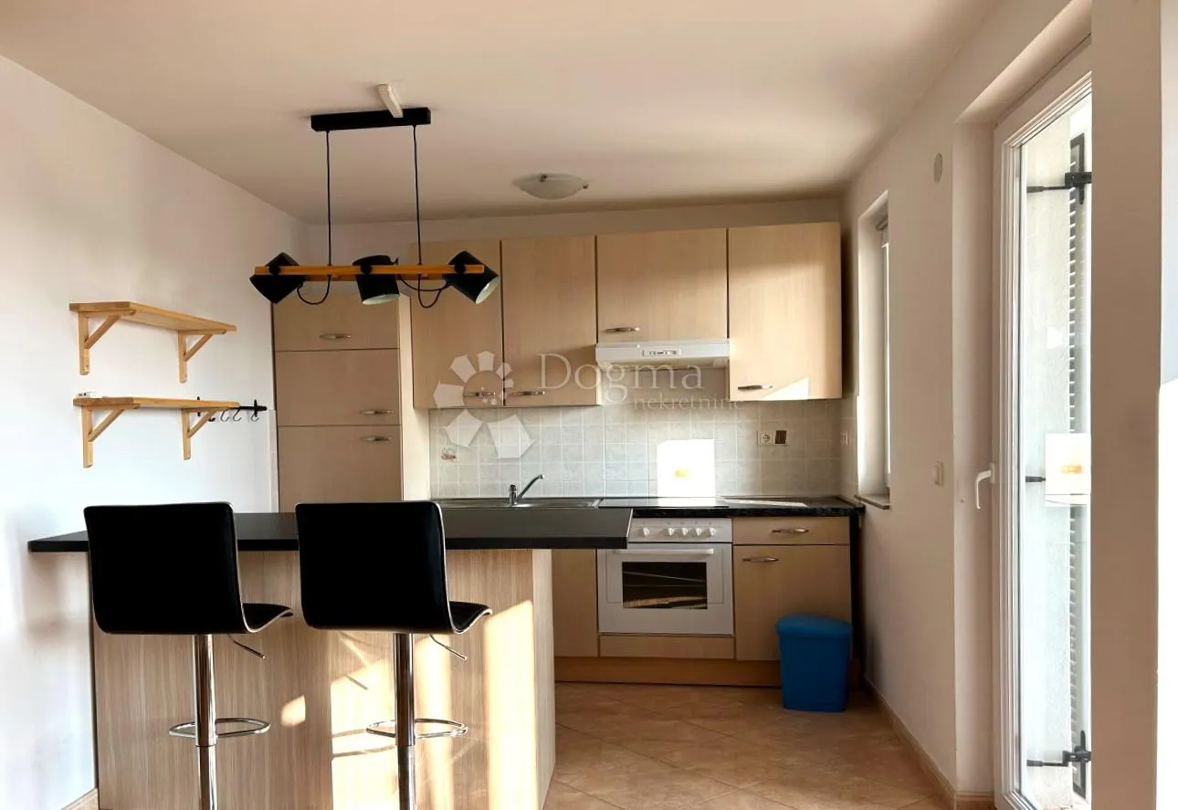 rovinj – ugodan stan s pogledom na more - slika 4