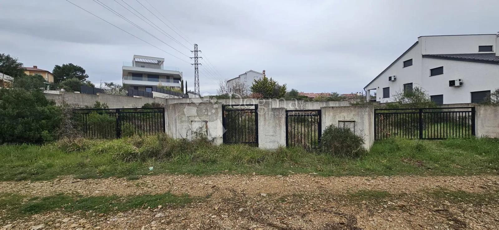 građevinsko zemljište 700 m od mora - slika 2