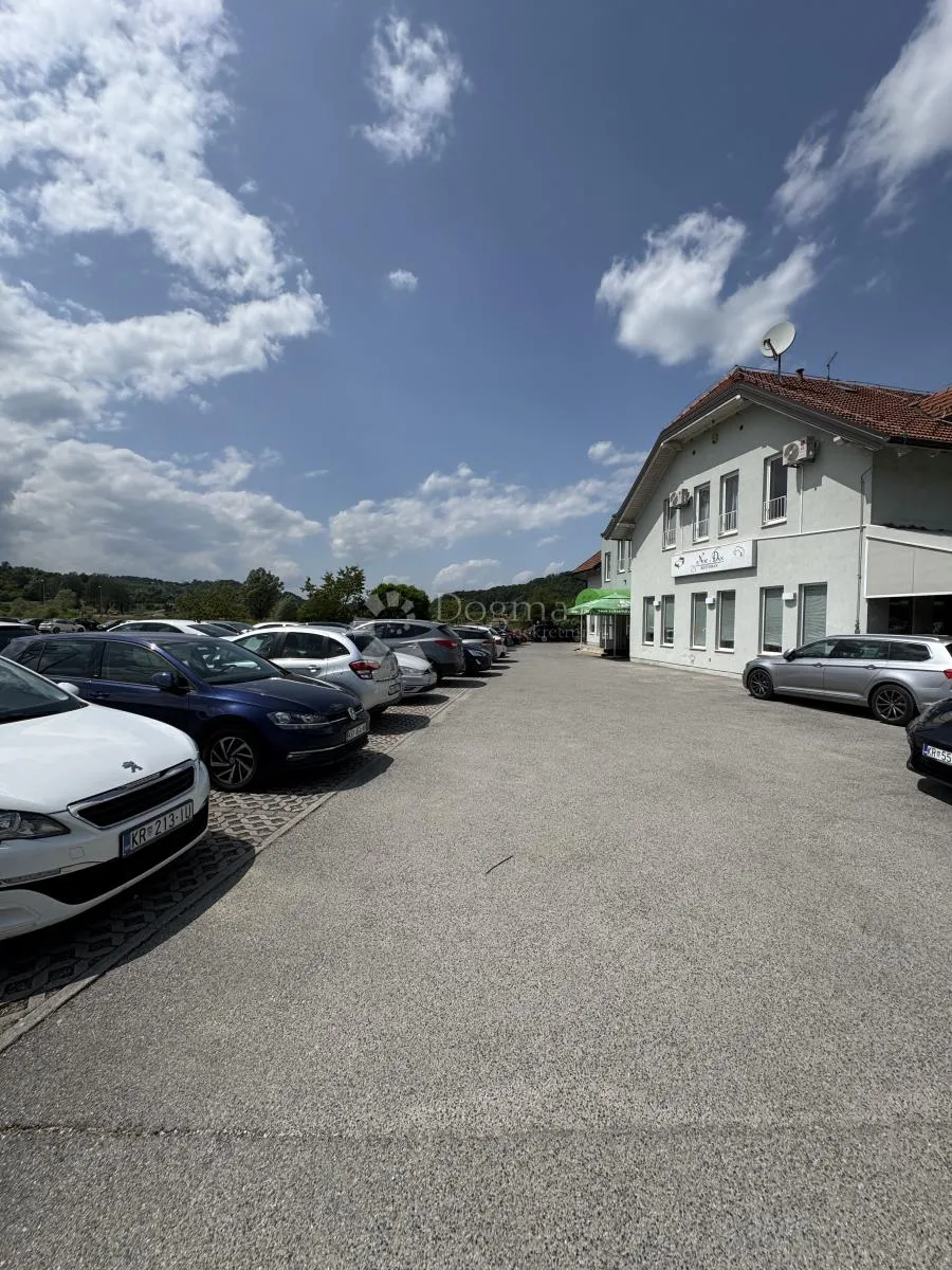 uhodan restoran + veliki parking - slika 9