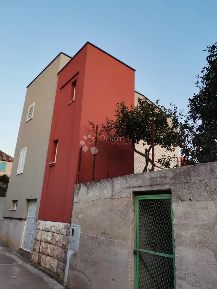 kuća rou bao 70 metara od mora vis - slika 2