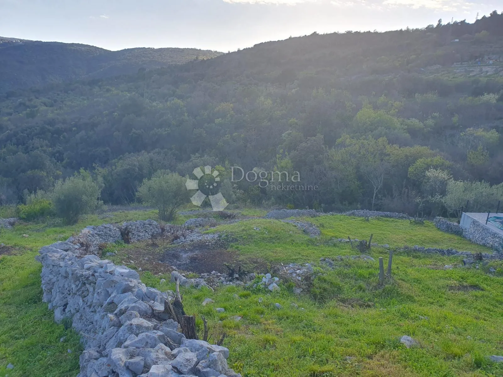 jedinstveno građevinsko zemljište s panoramskim pogledom na more! - slika 5