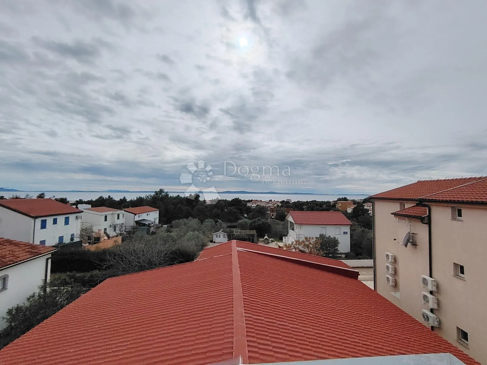 obitejski apartman - novogradnja - slika 17