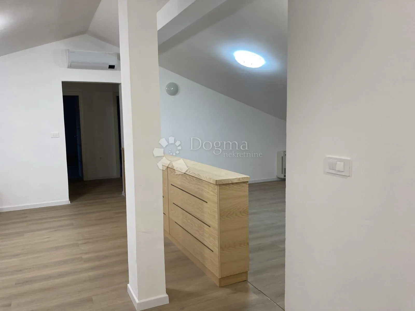 rovinj - moderan stan u mirnom naselju - slika 8