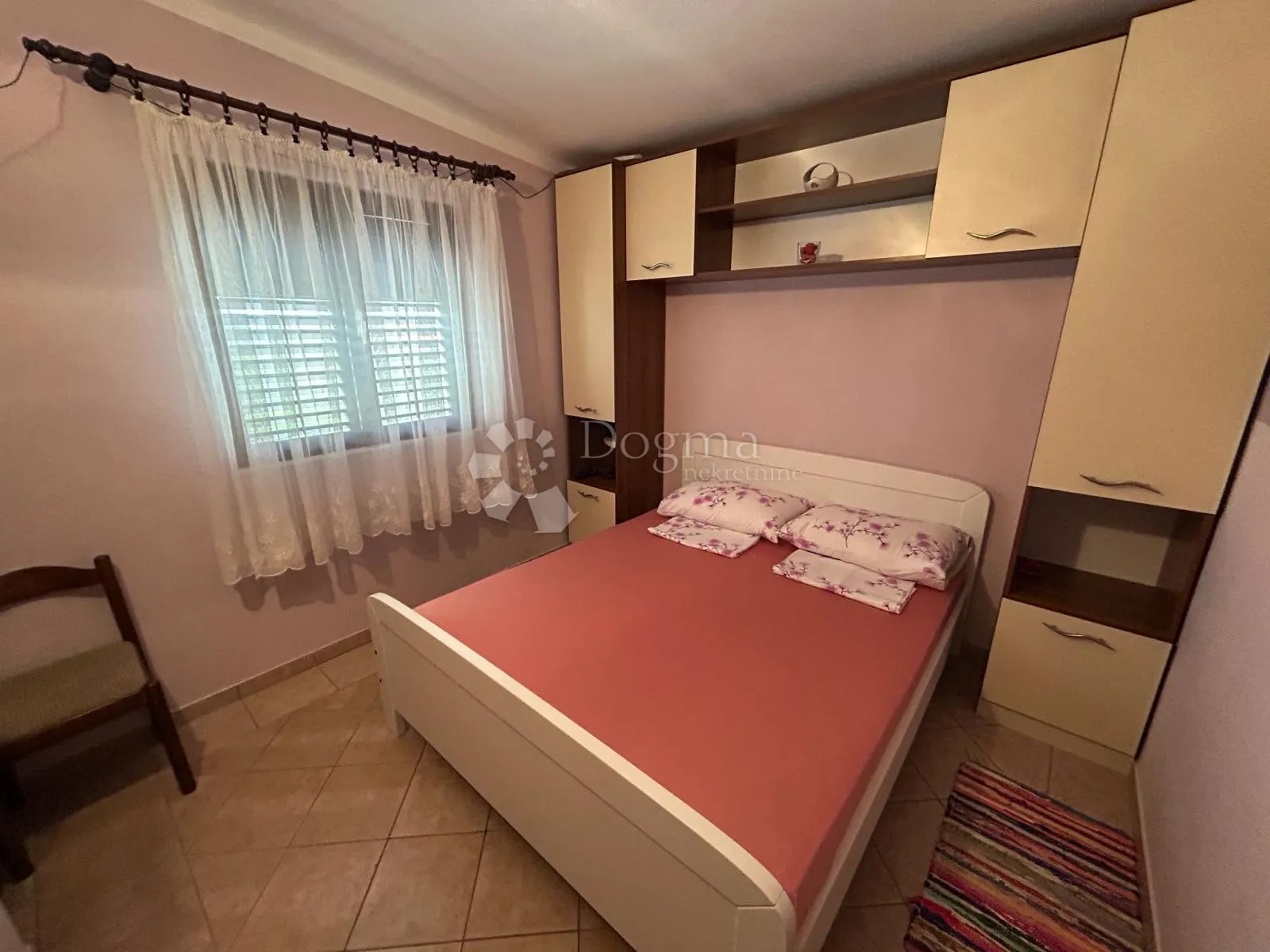 prekrasna kuća s više apartmana, 150 m od mora - slika 17
