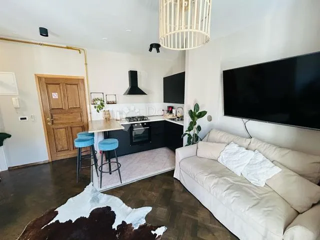 moderan studio apartman u centru - slika 2
