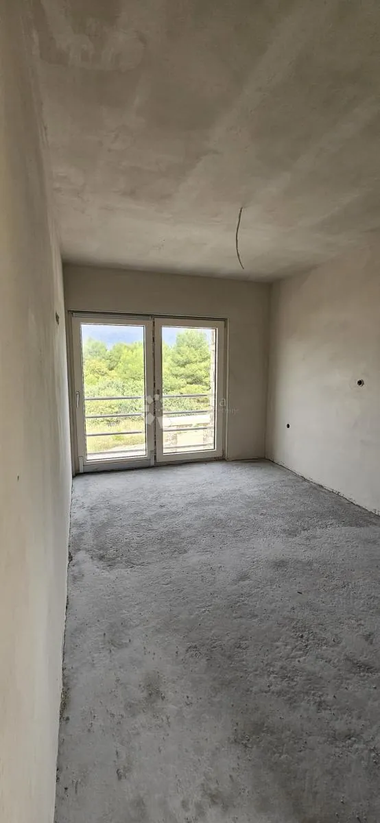 kamena kuća s bazenom i pogledom na more - slika 4