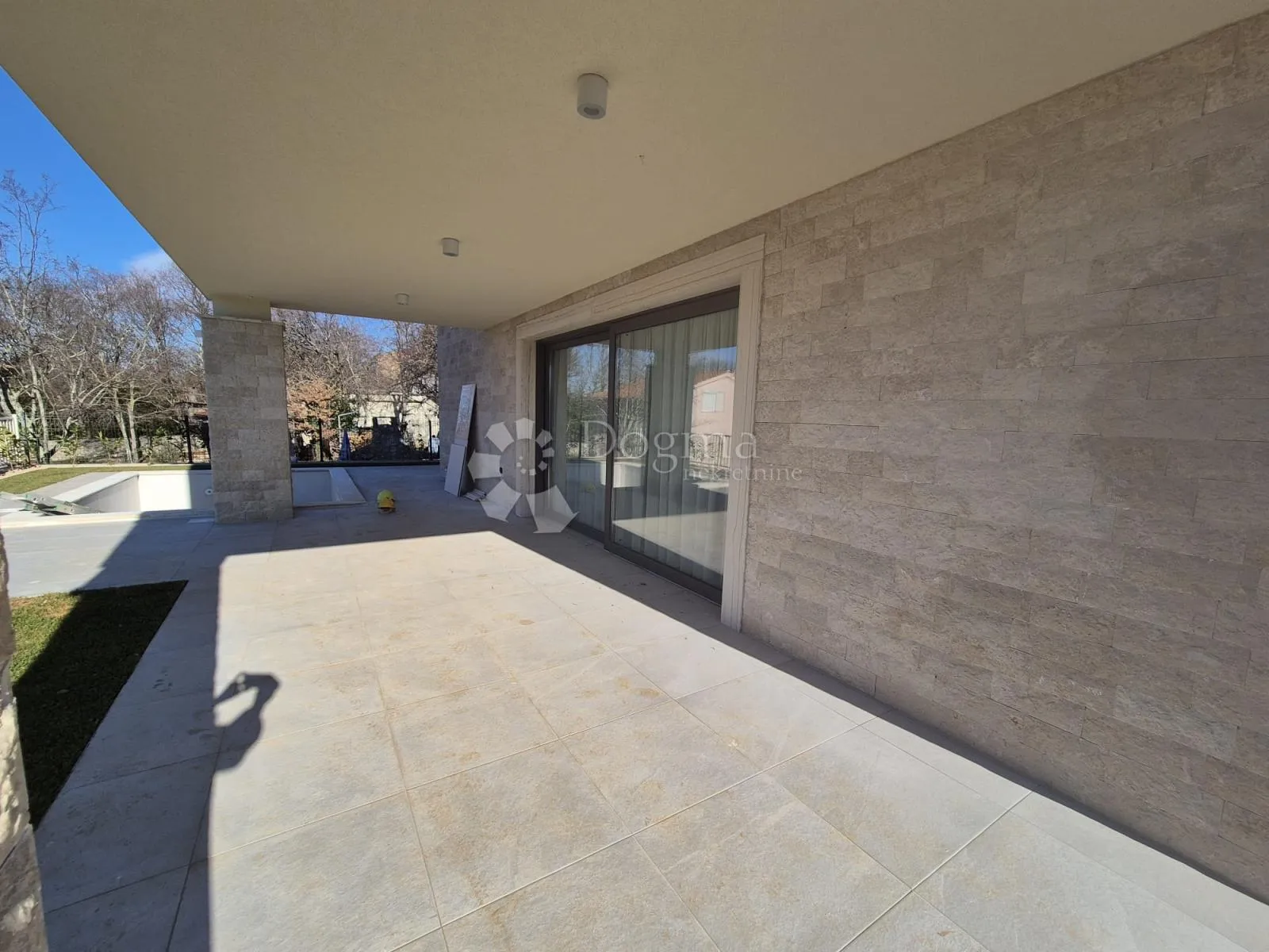 villa sa bazenom malinska krk - slika 23