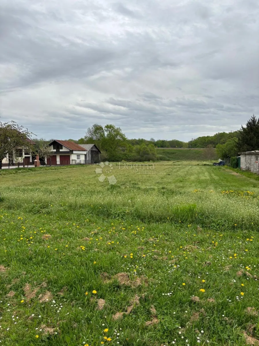 izvrsna investicija – građevinsko zemljište, m1 zona - slika 2