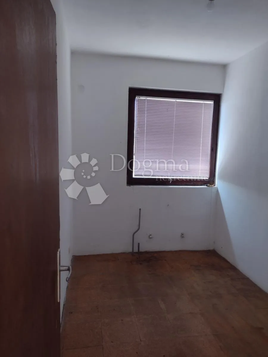 pristupačna kuća po svim parametrima - slika 8