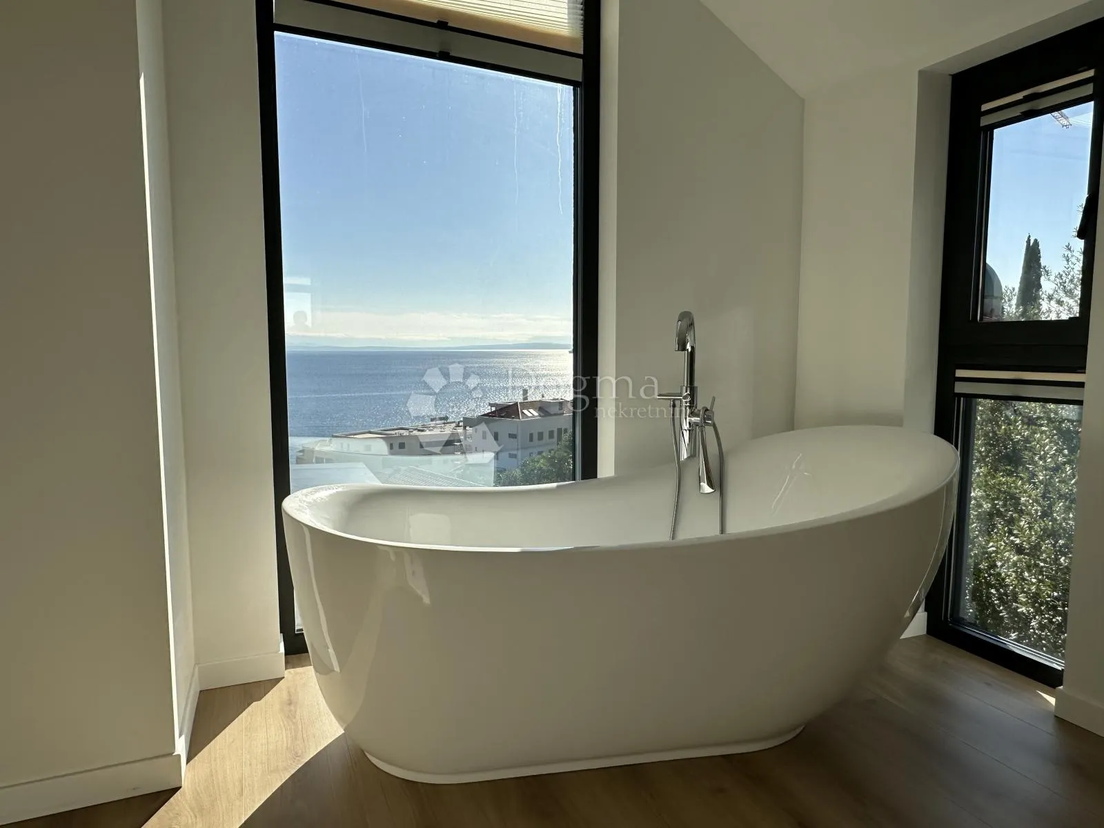 opatija luksuzni penthouse sa bazenom - slika 16