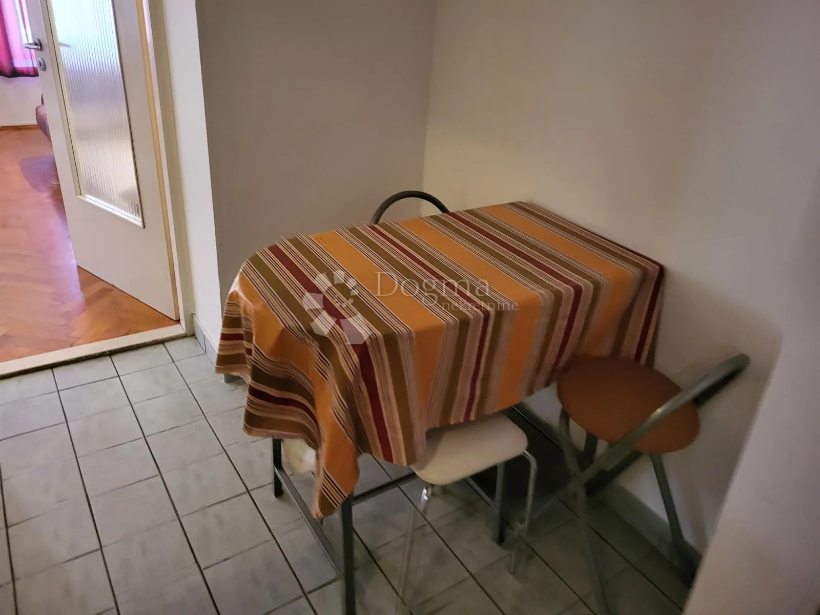 apartman blizu mora,prvi kat - slika 5