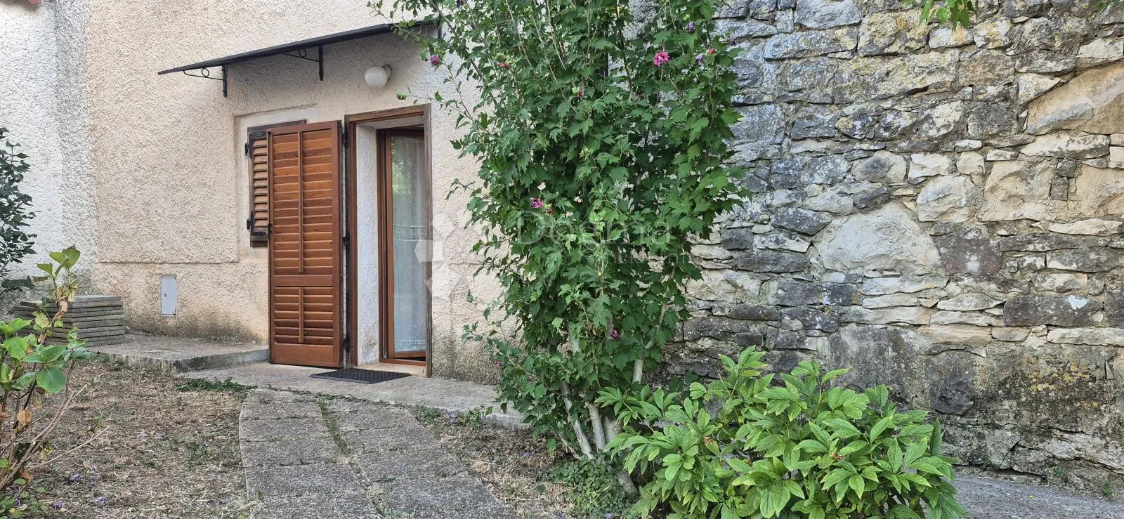 autentična istarska kamena kuća s dvorištem – samo 5,5 km od mora! - slika 44