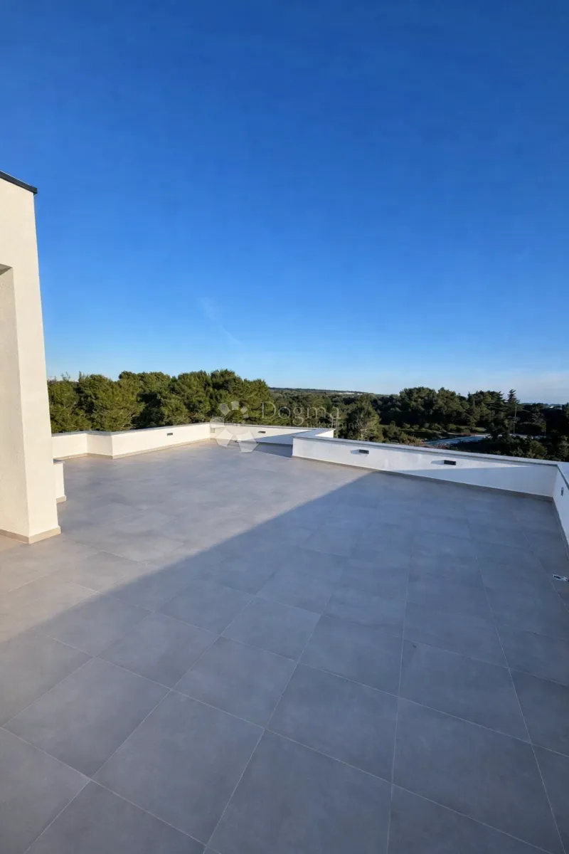 petrčane - ekskluzivni penthouse 109 m², 80m od mora - slika 8
