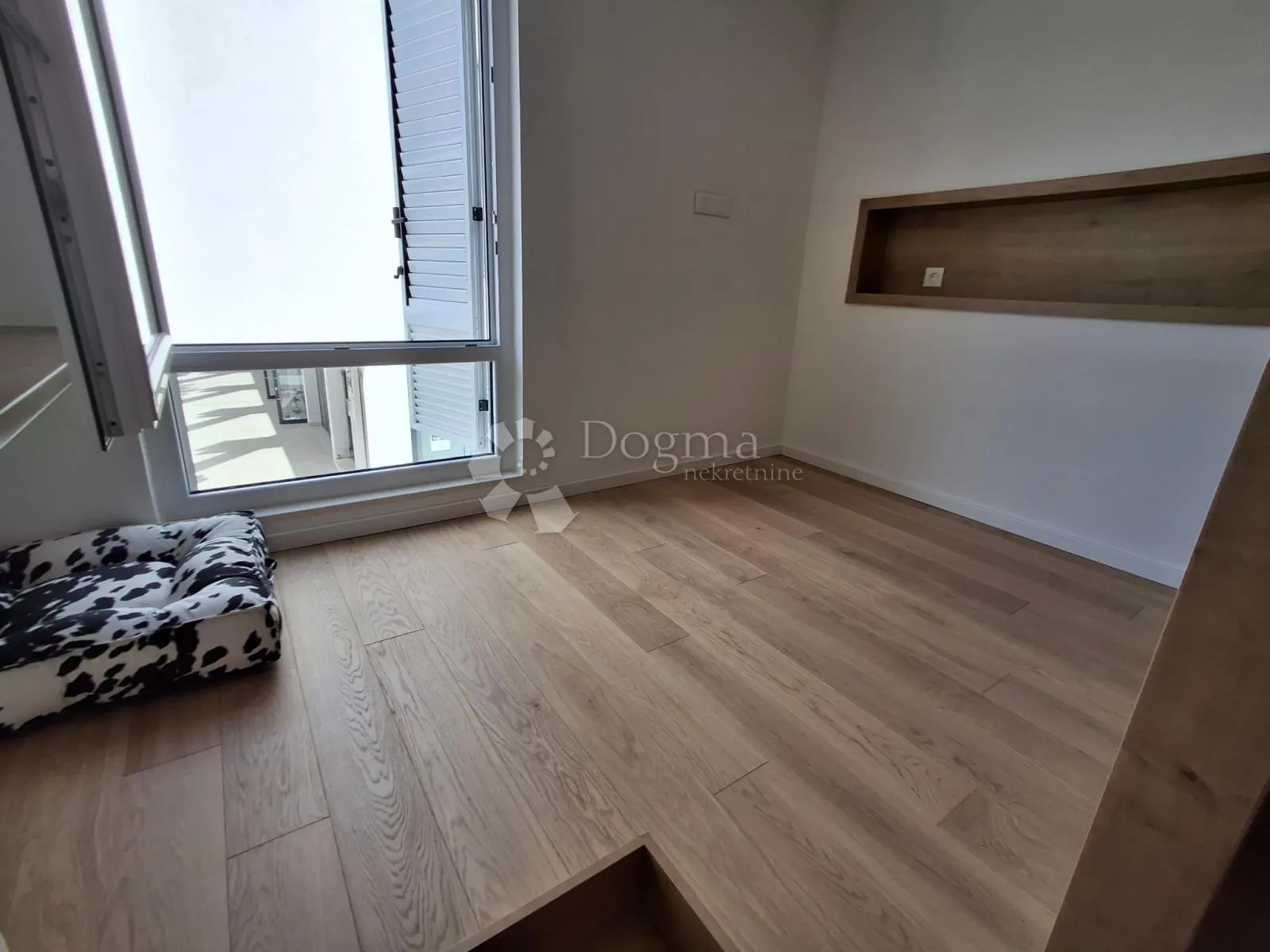 dizajnerski studio apartman u poslovnom centru raba!!! samo kod nas! - slika 36