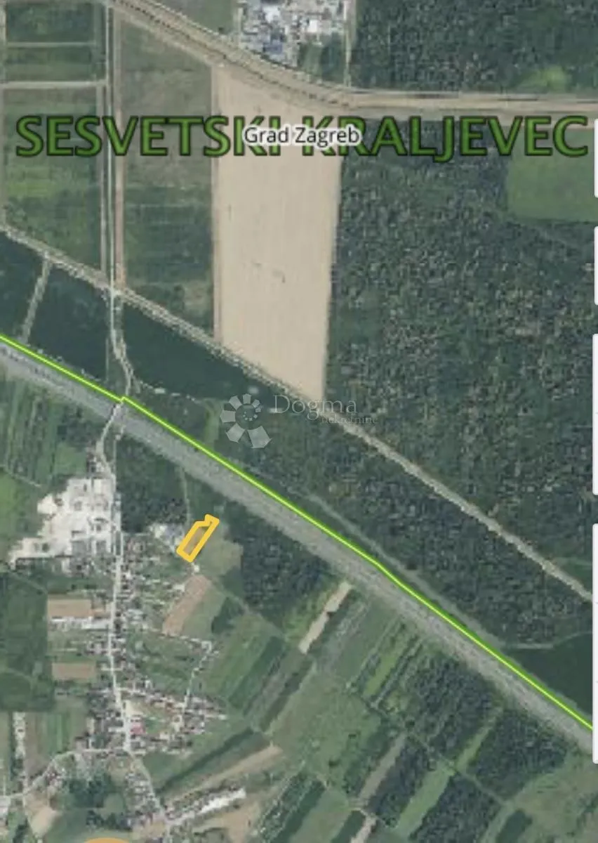 prostrana parcela na odličnoj lokaciji - slika 2