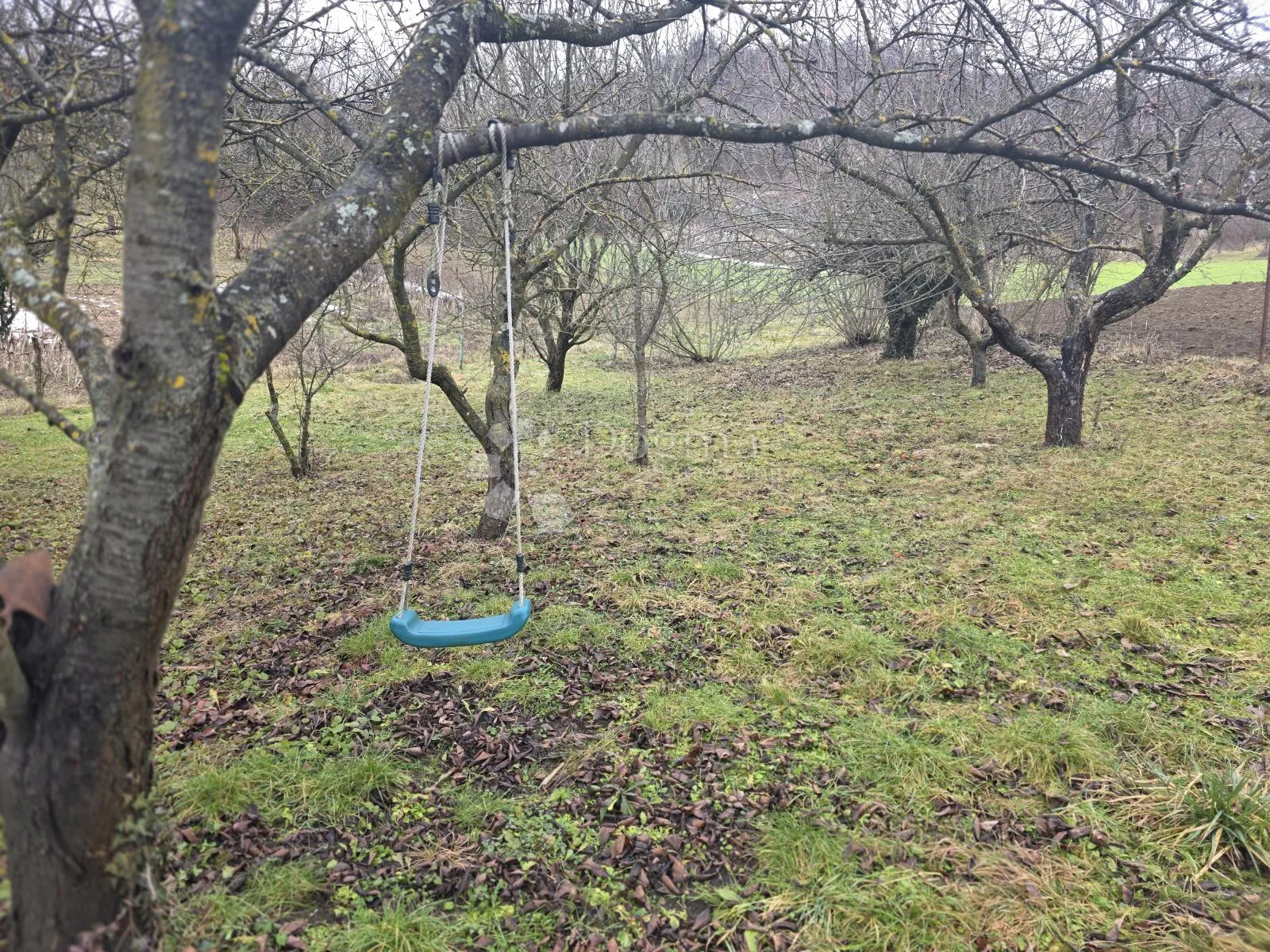 kuća za adaptaciju nadomak centra krapine – izvrsna lokacija - slika 17