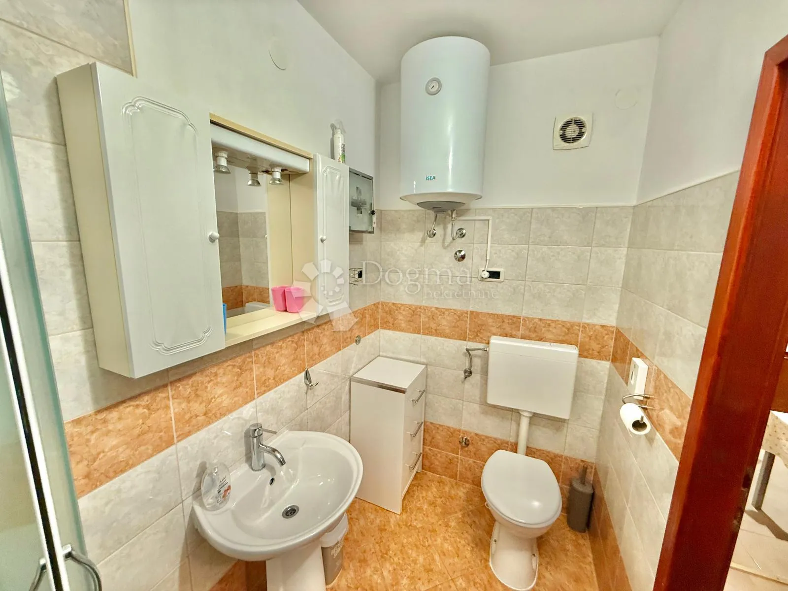 apartmanska kuća u rovinju - slika 31