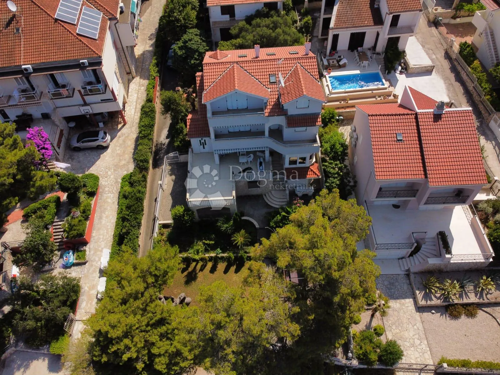 žaborić-predivna villa uz more - slika 7