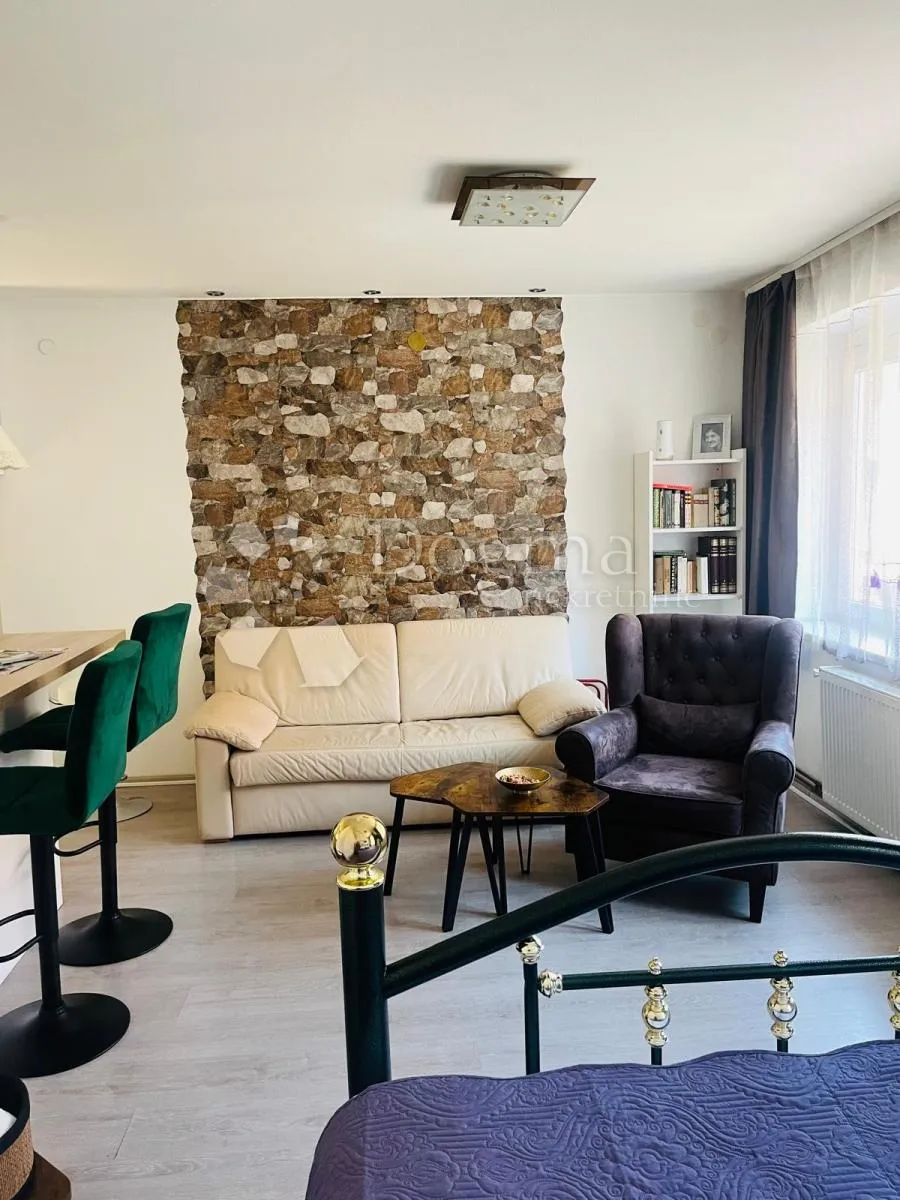 studio apartman - palmotićeva - slika 7