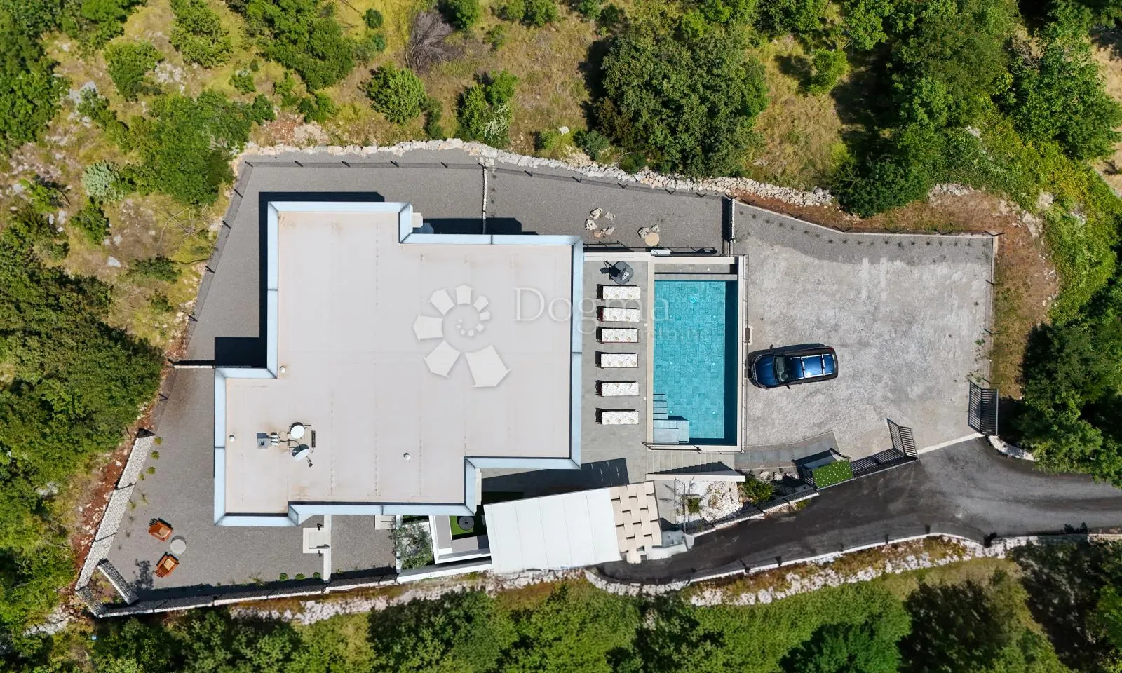 spektakularna moderna vila s beskrajnim pogledom na more - slika 33