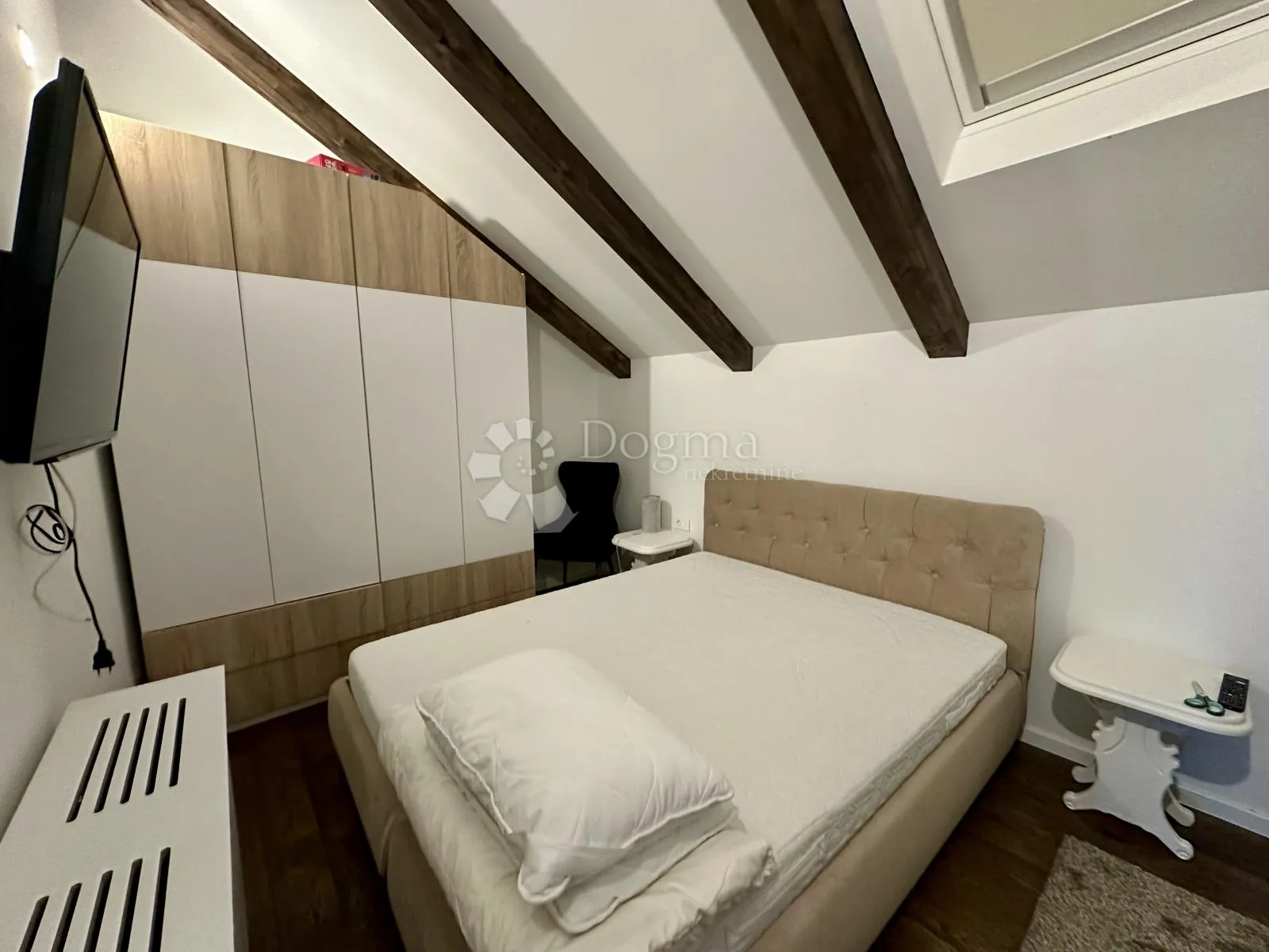 penthouse 140m2 kompletno namješten prilika!! 300m od mora - slika 16