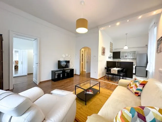 Centar Odličan 3s+db - Rijeka