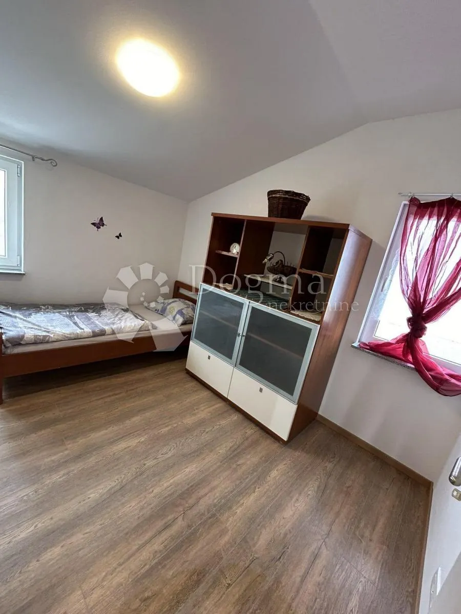 prilika!! kuća 3 stambene jedinice - marčana - slika 20