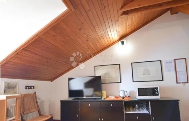 šarmantni apartman u centru opatije - slika 10