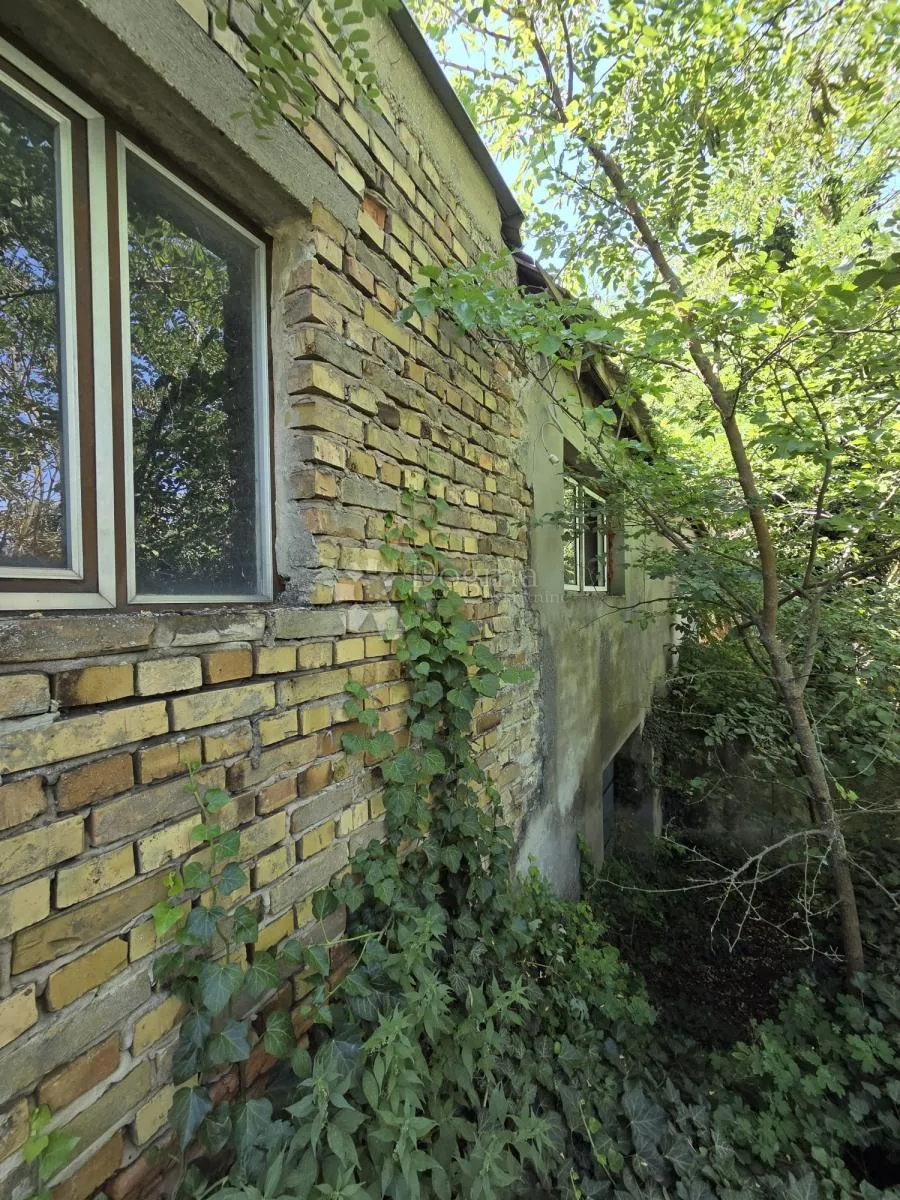 vikendica u prirodi s 4.789 m² zemljišta - slika 2